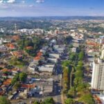 vista aérea da cidade de Valinhos (SP)